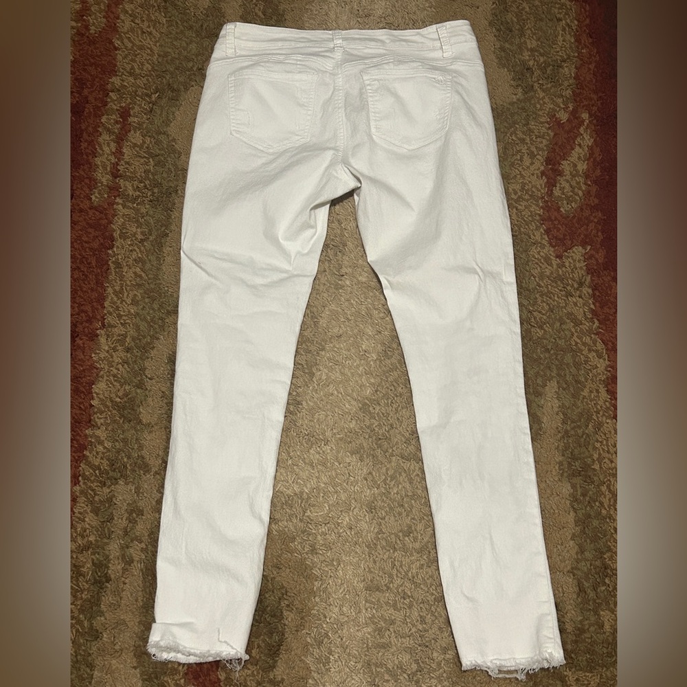 VIP JEANS - Picture 2 of 7